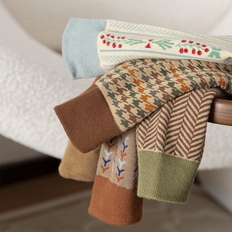 Women’s Retro Thickened Combed Cotton Socks