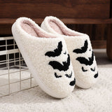Chaussons amusants en peluche en forme de chauve-souris