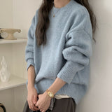 Mjuk, lös pullover för höst och vinter