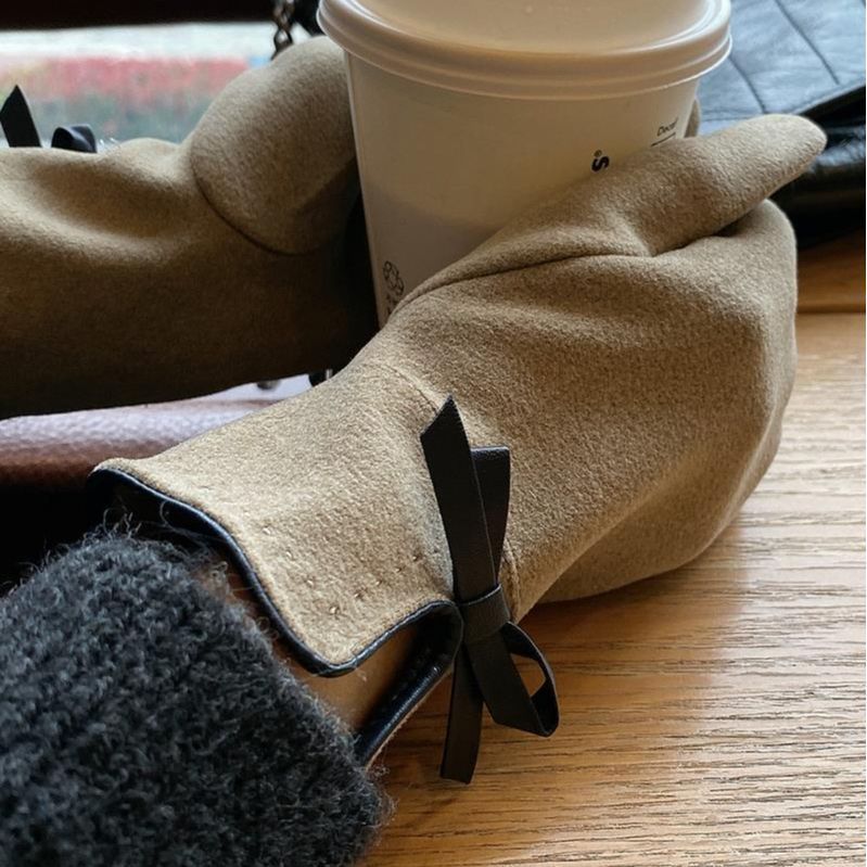Korean-Style Winter Gloves with Bow Fleece Lining