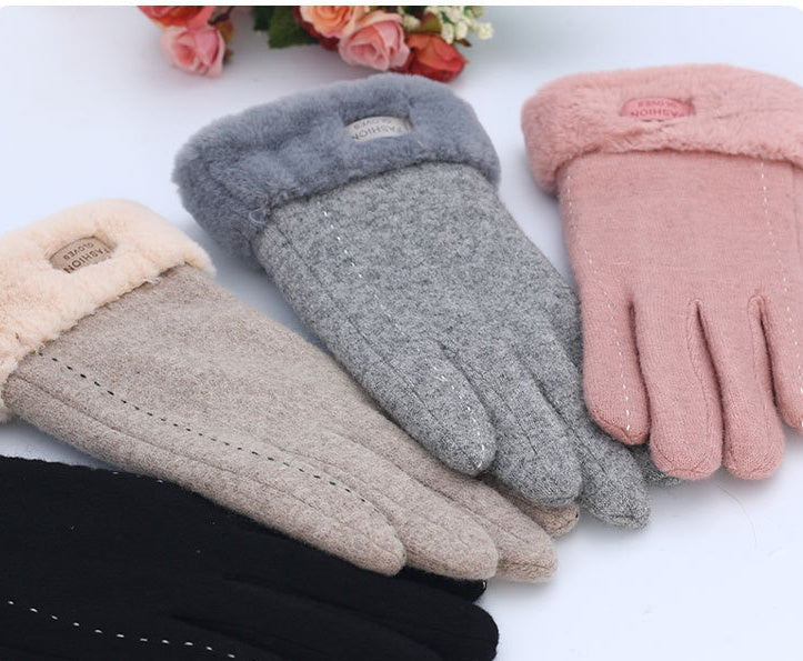 Cashmere Touch Screen Gloves in the Korean Style