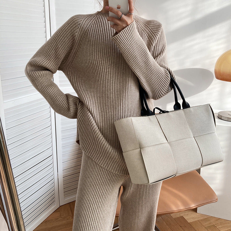 Wide-Legged Sweater Suit Knitted