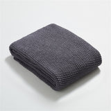 Coperta per divano lavorata a maglia in ciniglia nordica