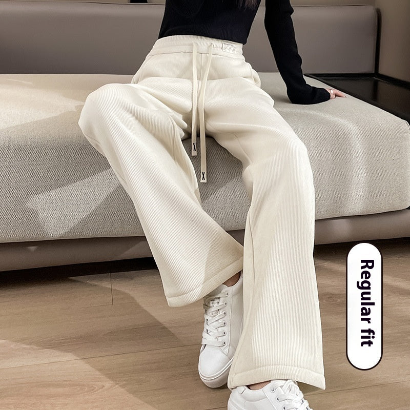 Wide-leg pants lined with chenille fleece