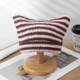 Söt randig stickad ullmössa med kattöron