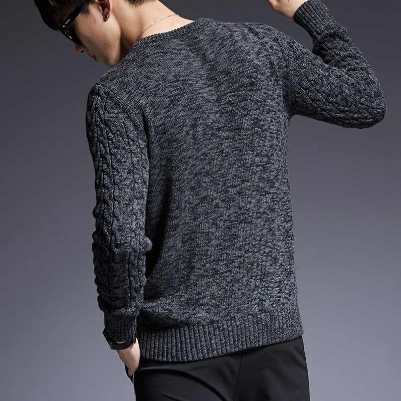 Round-necked, slim-fitting bottom sweatshirt