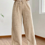 Home pants made of soft, plush wool