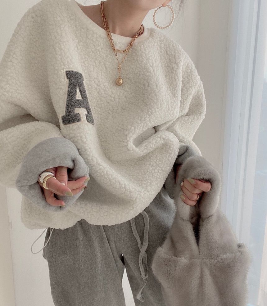 Warm Lamb Wool Embroidered Pullover Sweater
