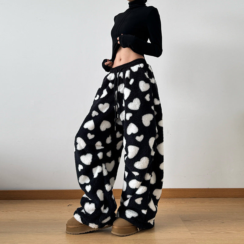 Jogger pants with polka dots made of lamb wool
