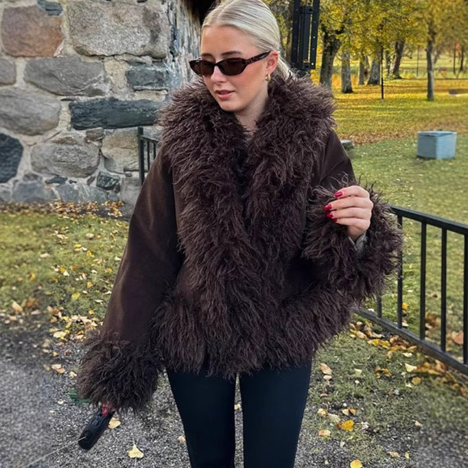 Elegant Wool-Spliced Coat in Maroon