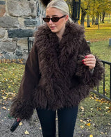 Элегантное шерстяное пальто бордового цвета