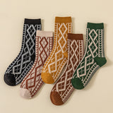 Damstrumpor med dubbelnål till mitten av vaden