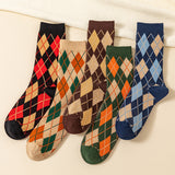 Damstrumpor med dubbelnål till mitten av vaden