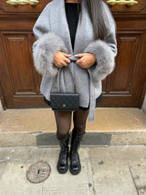 Slim Fit Mantel mit Pelzärmeln für Damen