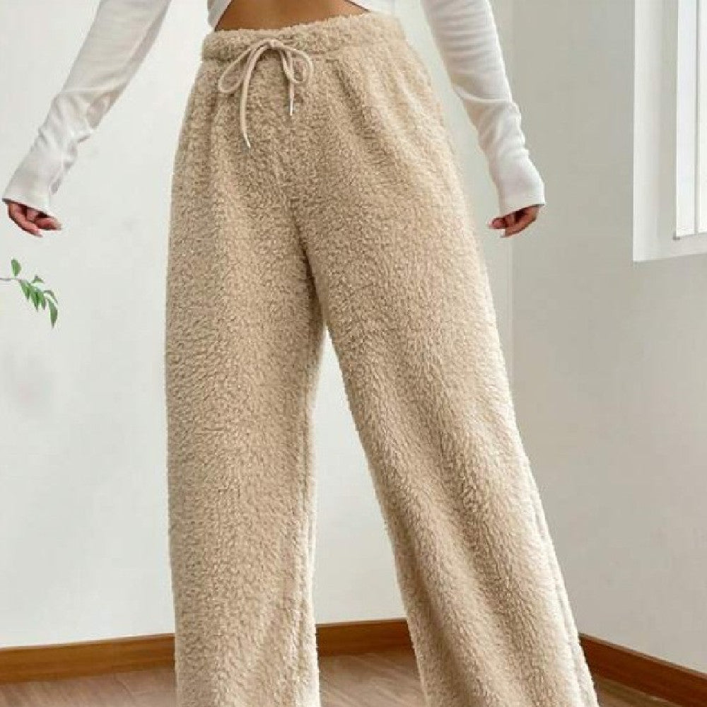 Home pants made of soft, plush wool