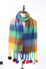 Mohair-Schal mit Farbblock-Quasten und Kugeln