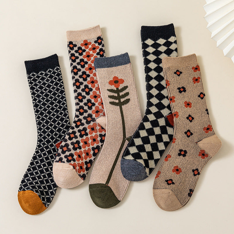 Women’s Double-Needle Mid-Calf Socks